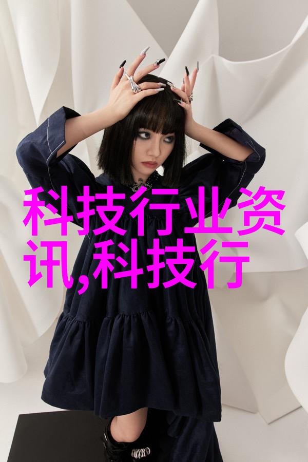 奈何她媚色撩人你知道吗她的眼神就像夏日里的甘甜水果一旦碰上你就忍不住想要沉醉