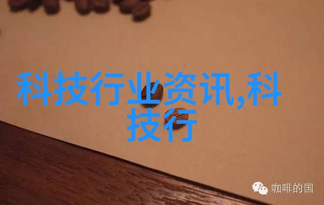 在大自然的怀抱中左手轻触惠而浦微波炉的按钮右手则是象形印记格兰仕以此方式表达其对全品类尤其是家用电器