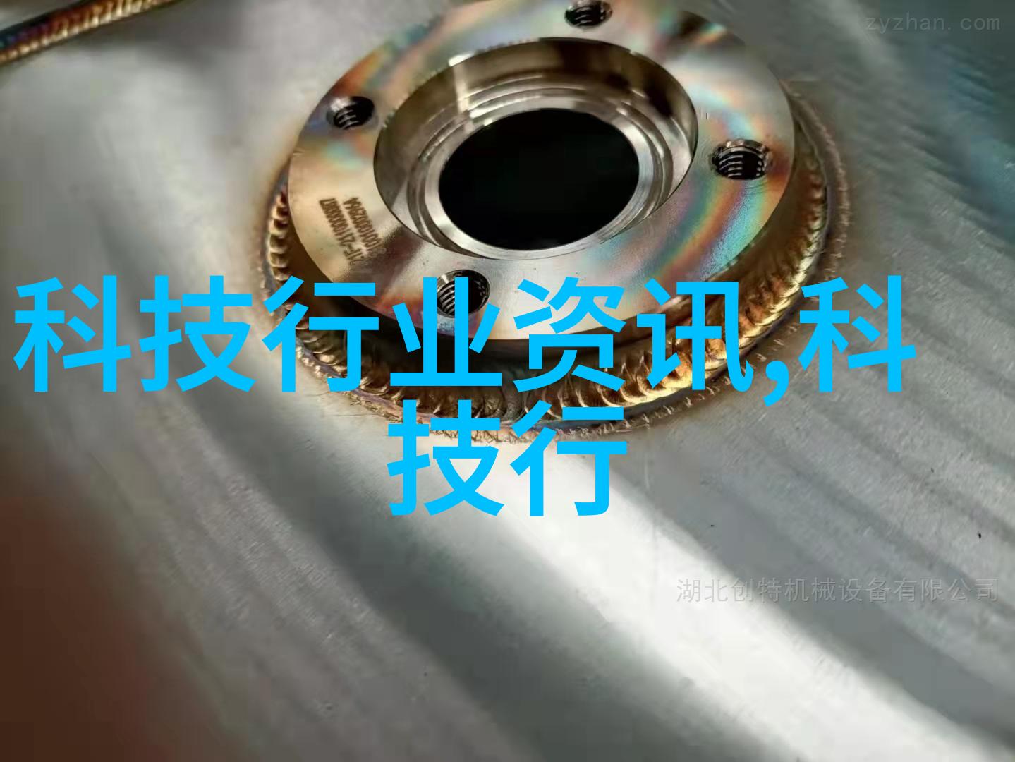 客厅装修大师班掌握最新的家居美学技巧