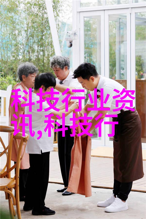 客厅空间布局优化策略探究基于进门正对设计理念的装修效果图分析